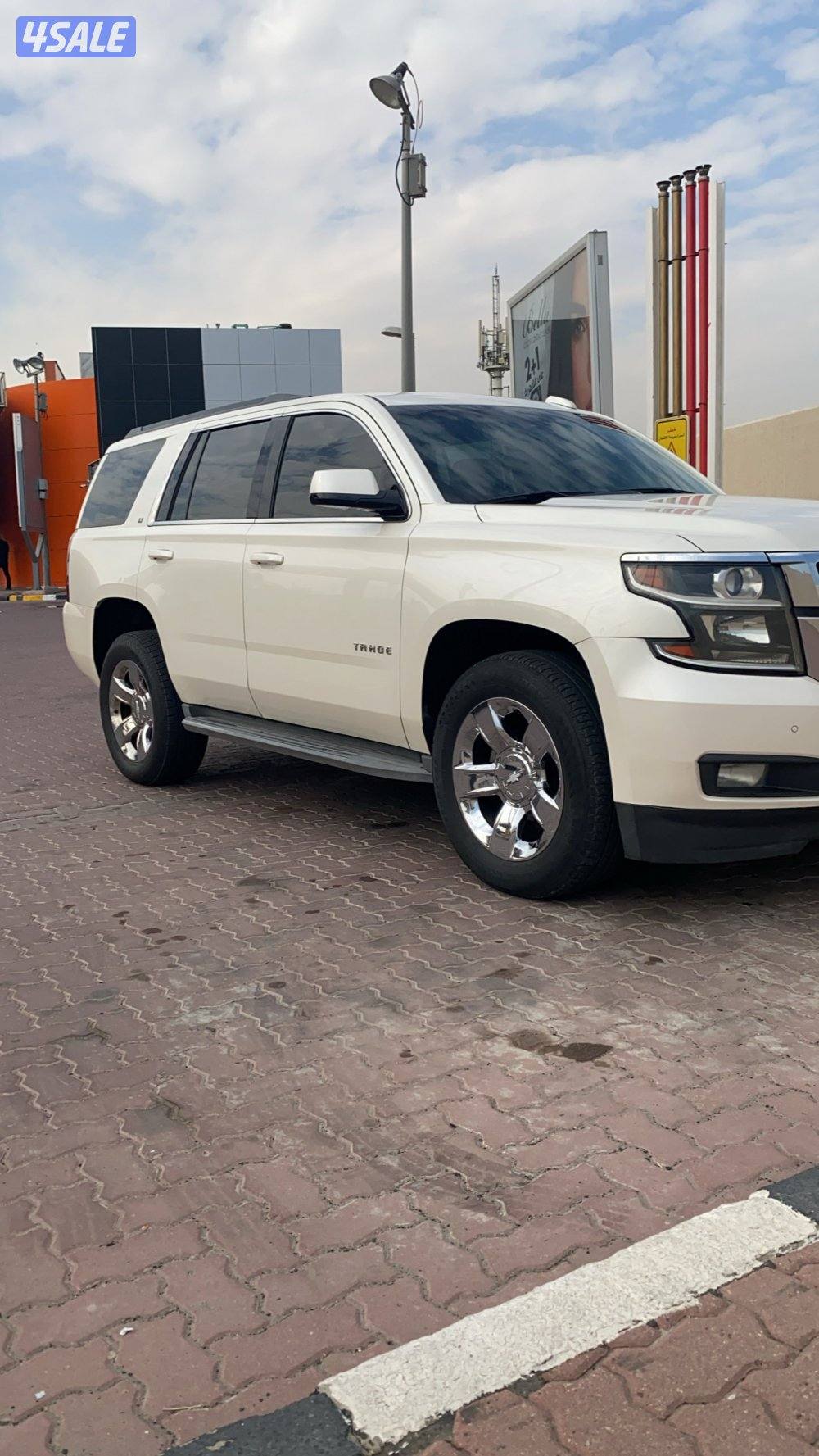 للبيع تاهو موديل 2015 دبل قير فتحه  ماشي 128 الف صبغ الوكاله شرط الفحص0