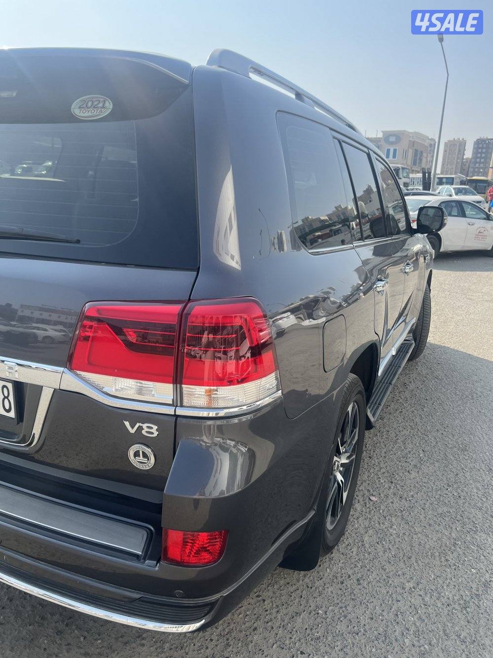 للبيع لاندكروزر مدل ٢٠٢١ماشي٢٠٠  بسم الله تبارك الرحمان الموتر نظيف جد1