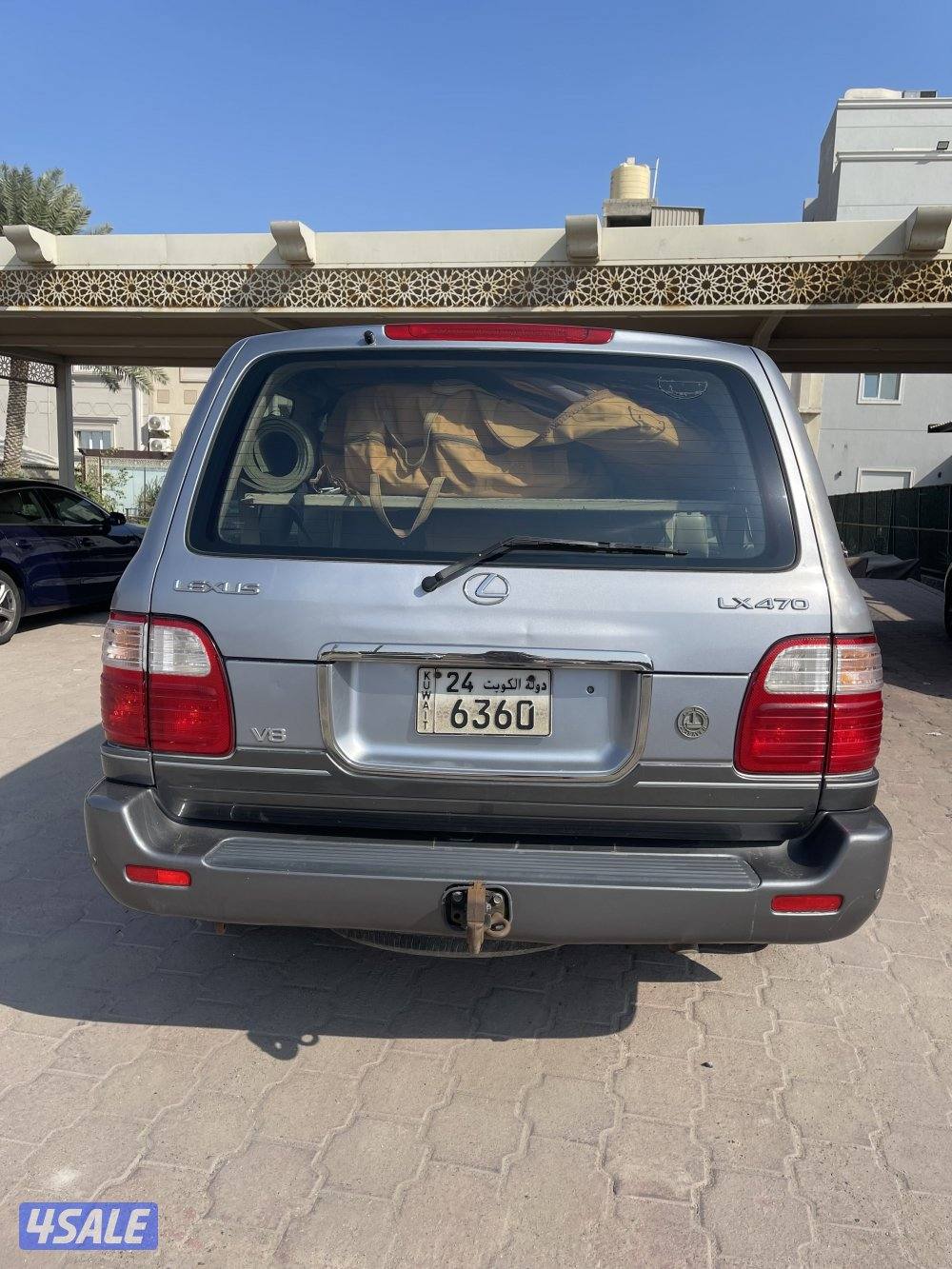 جيب لكزس 20011