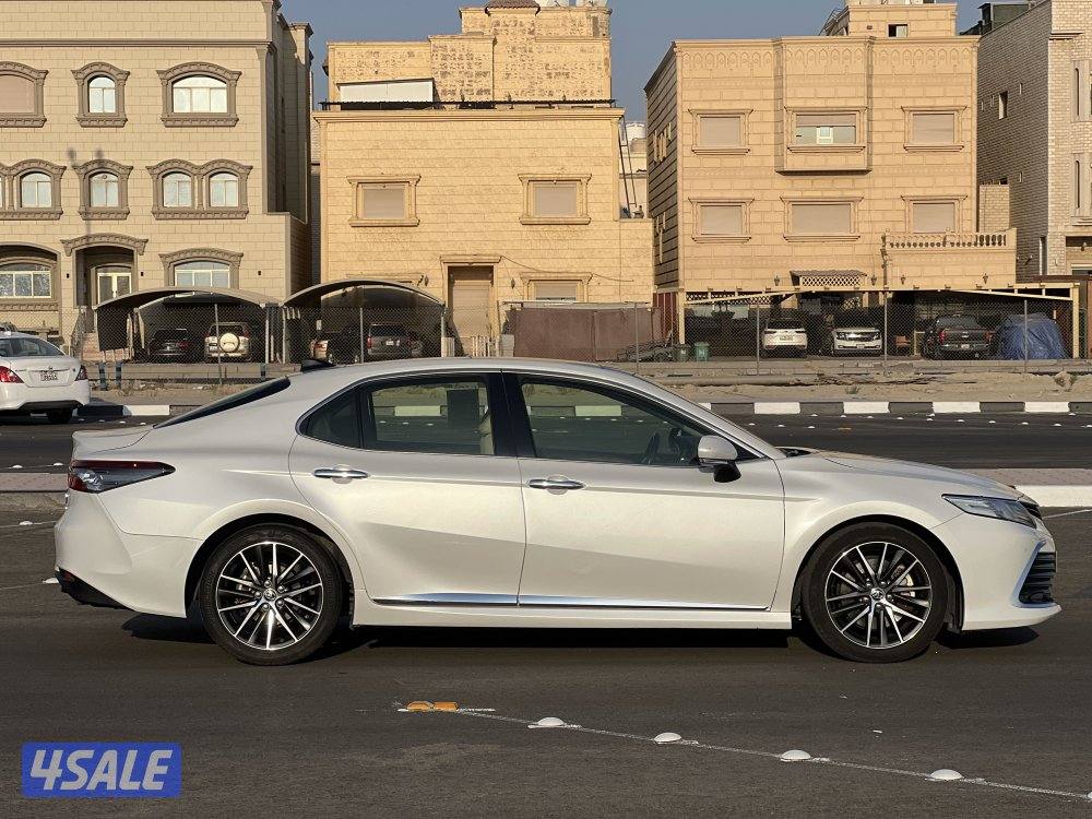 للبيع كامري كامل المواصفات ٦ سلندر عداد ٥٣ شرط الفحص3