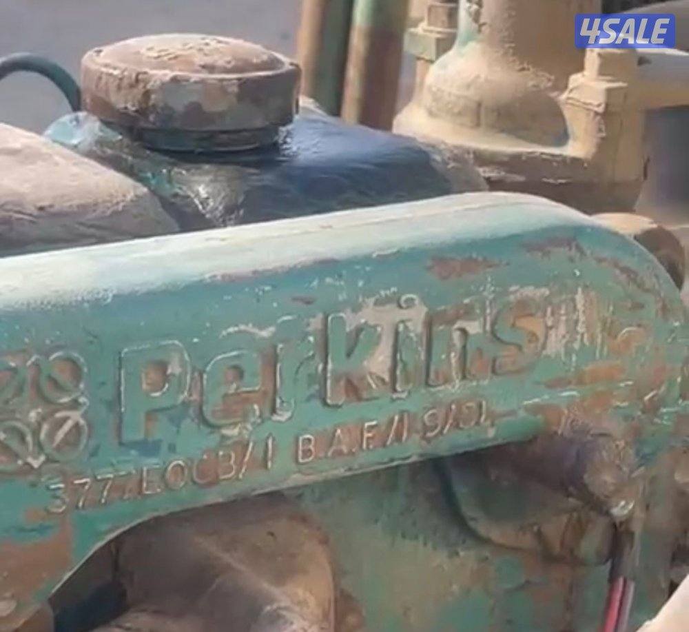 للبيع مكينة ديزل بيركنز1