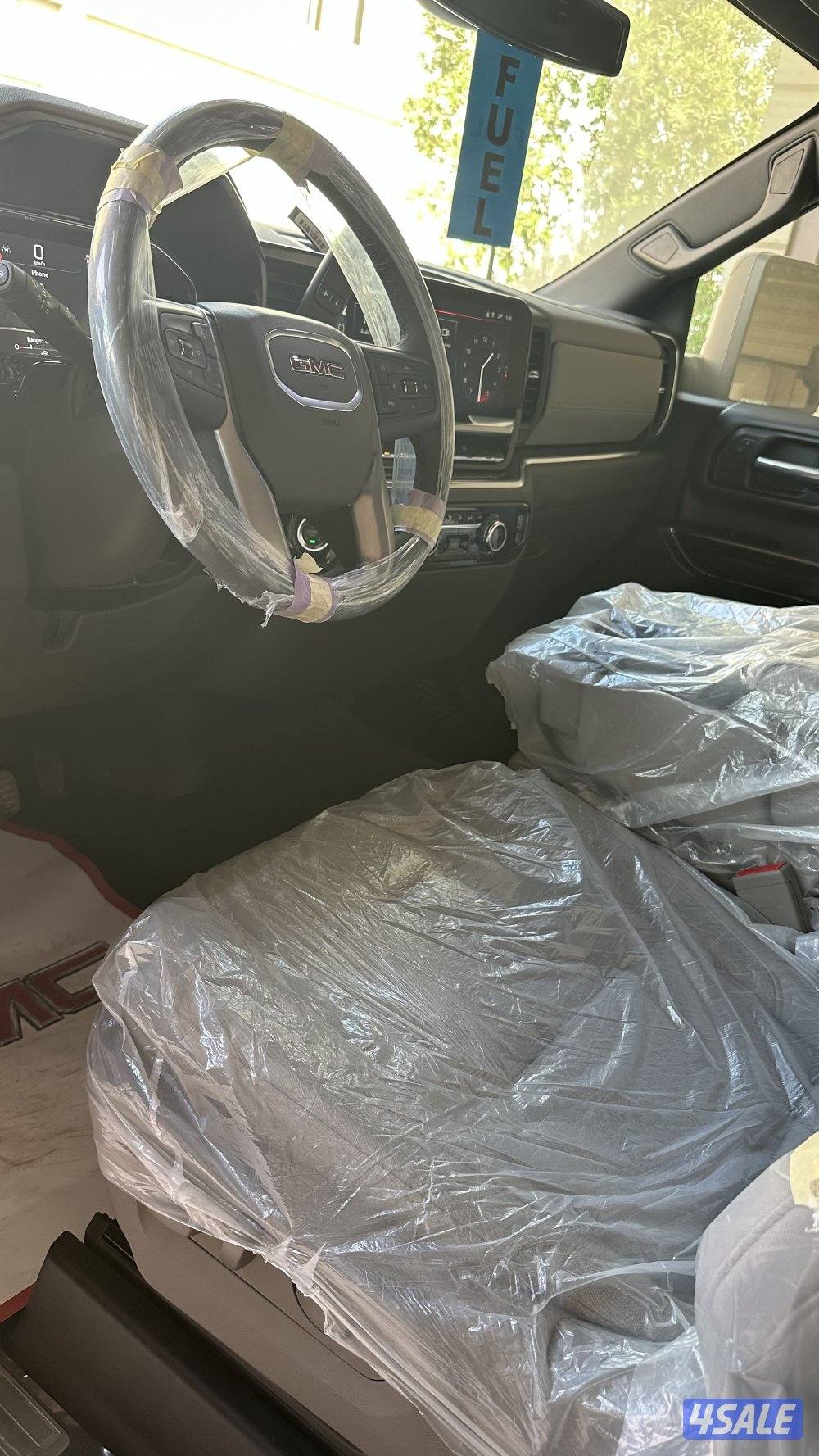 ♦️اصفار ♦️وكالة بهبهاني  GMC SIERRA 2500 HD 2025 SLE2