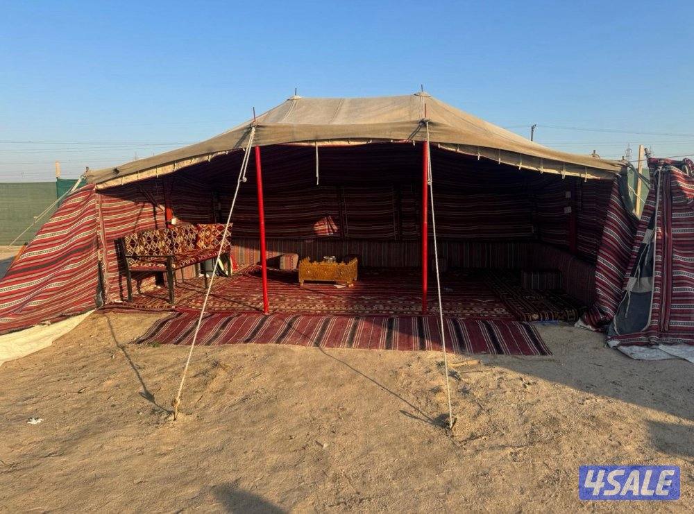 للبيع خيمة جملون شراع  4*6 من الداخل سدو مع الفرش والجلسة3