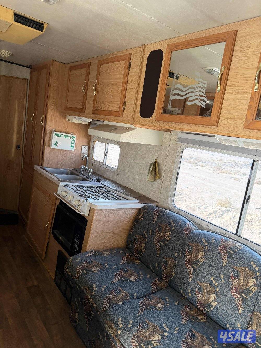 كرفان أمريكي بيعه سريعه11