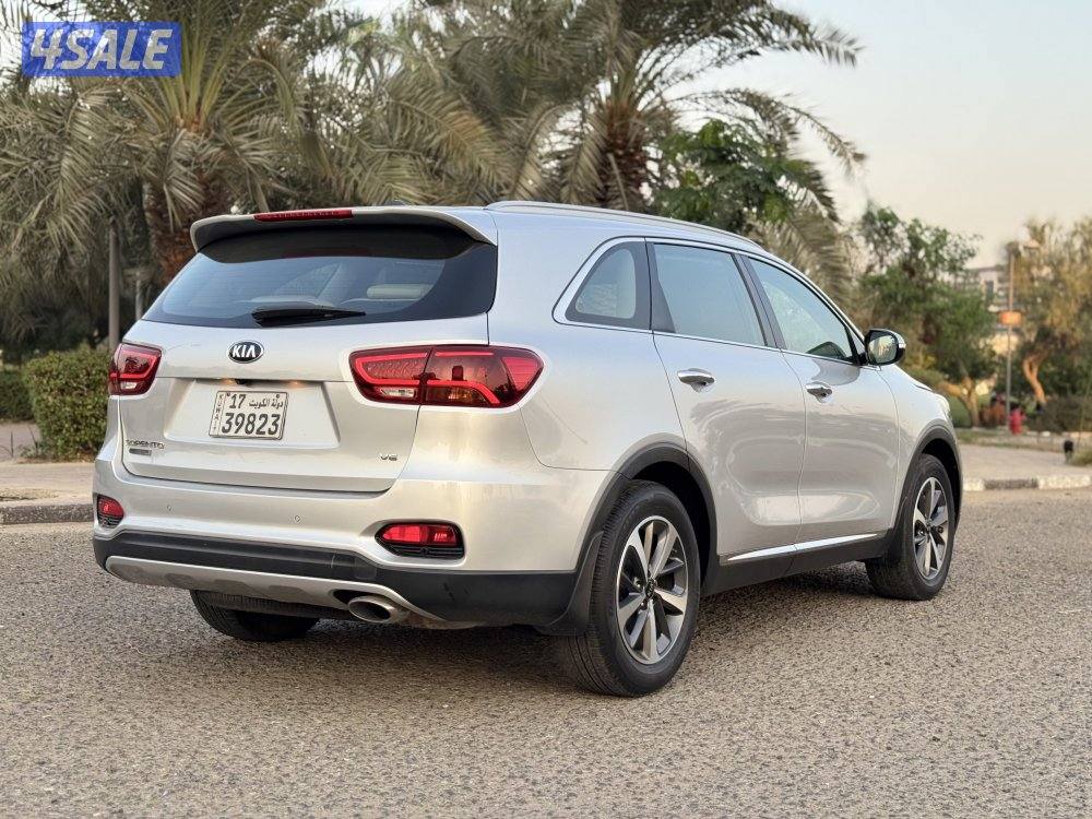 للبيع كيا سورينتو 2020 - صبغ الوكاله - ماشي 66 ألف - بحالة الوكاله11