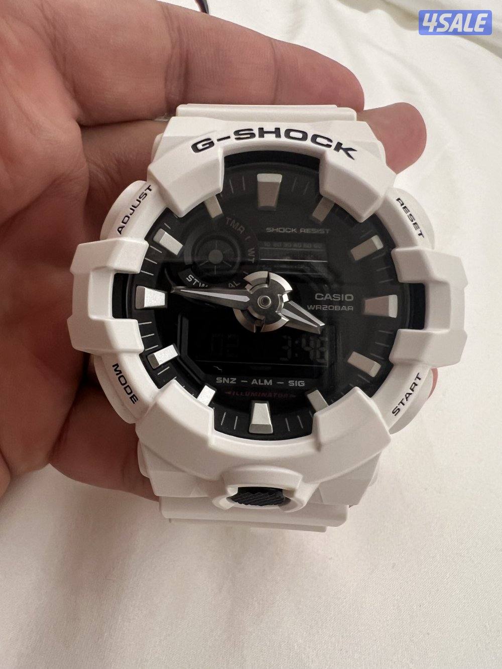 للبيع ساعتين جي شوك مومستخدمهم الا مرتين تقريبا شبه جدد اصلين1