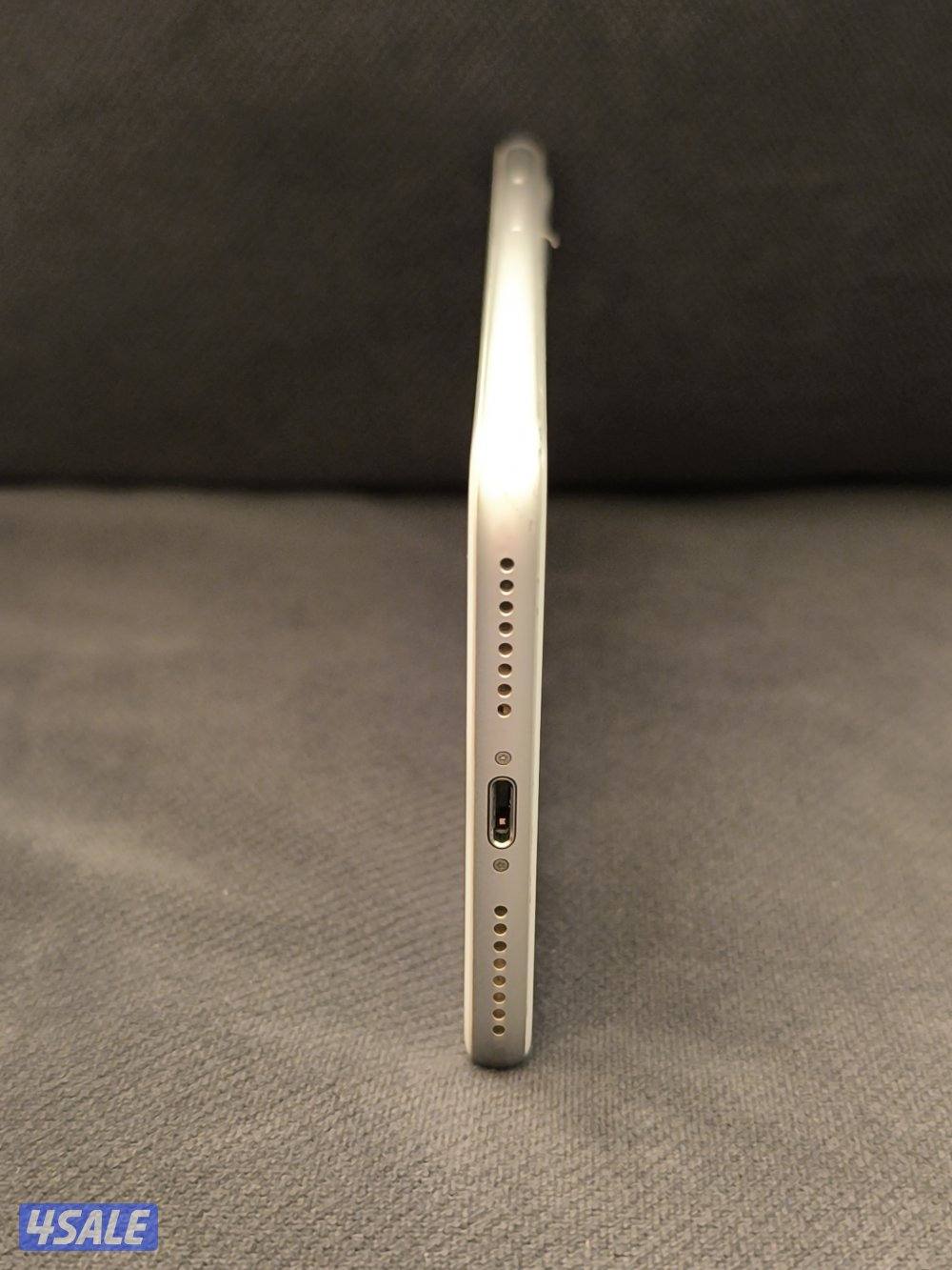 ايفون 8 بلس4