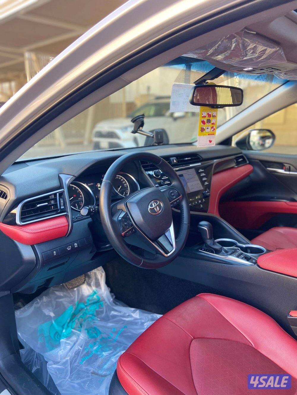 كامري SE ٢٠٢٠ الساير عداد ١٣٠ ألف شرط الفحص صبغ وكاله ماعدا قطعه كامل4