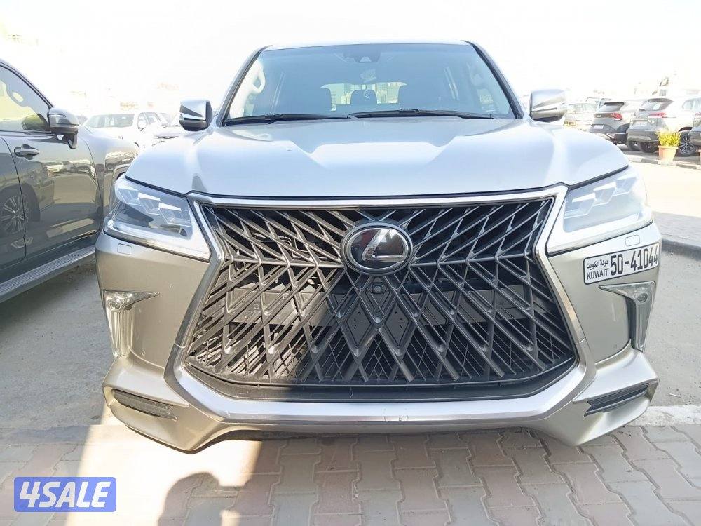 لكزس S LX570 موديل ٢٠١٨ الساير عداد ١١٩ ألف شرط الفحص قير مكينه شاصي3