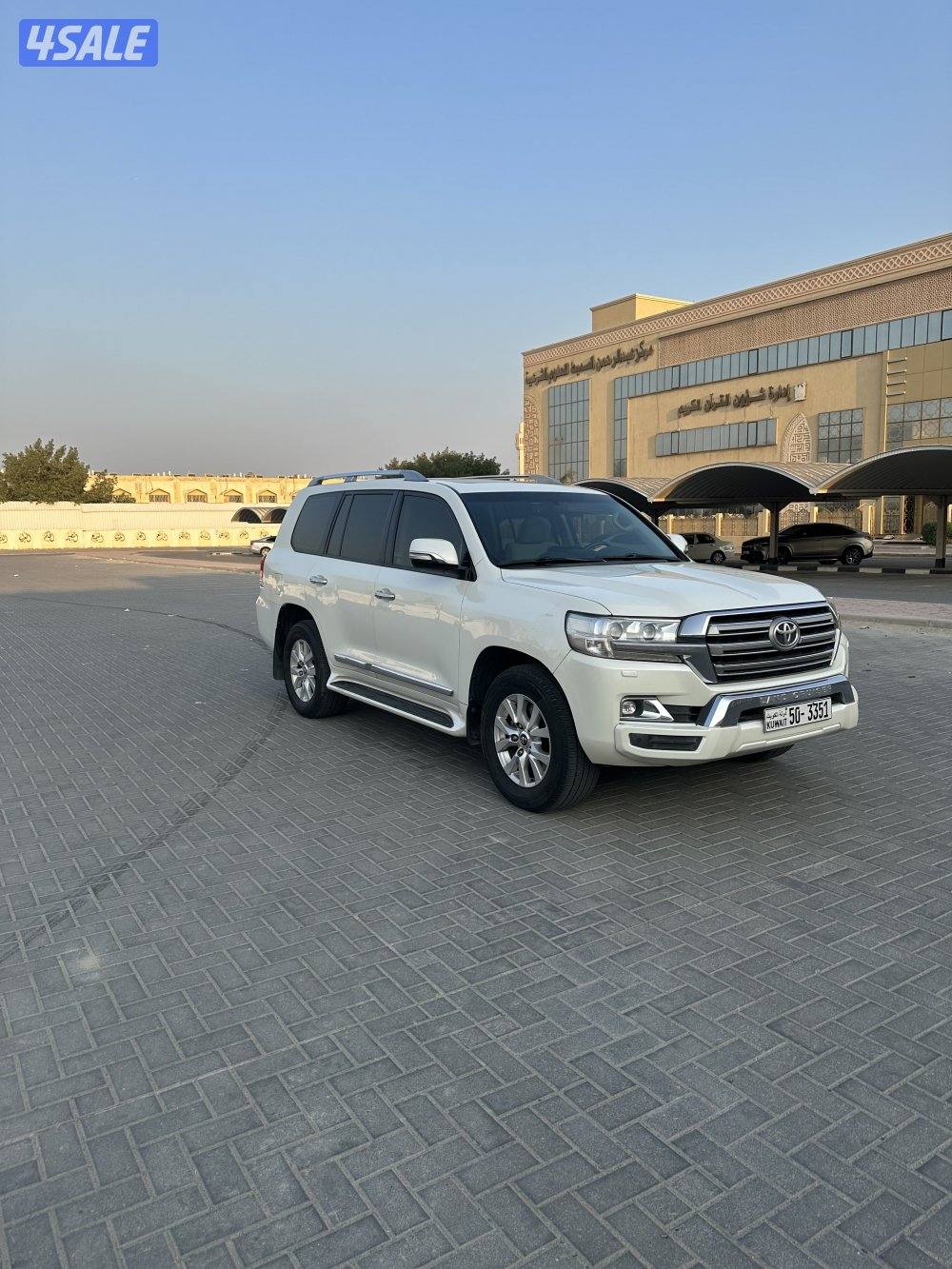 لاند كروزر0