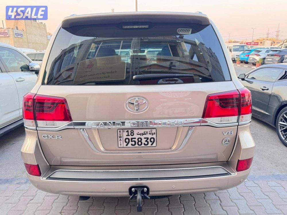 لاند كروز GX.R V8 ٢٠٢٠ الساير عداد ٢٢ ألف شرط الفحص صبغ وكاله1