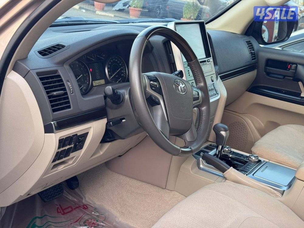 لاند كروز GX.R V8 ٢٠٢٠ الساير عداد ٢٢ ألف شرط الفحص صبغ وكاله5