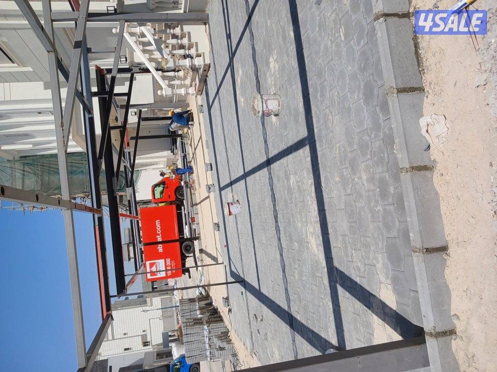 معلم فني لتوريد وتركيب جميع انواع البلاط المتداخل والكربستون وتنسيق ال4