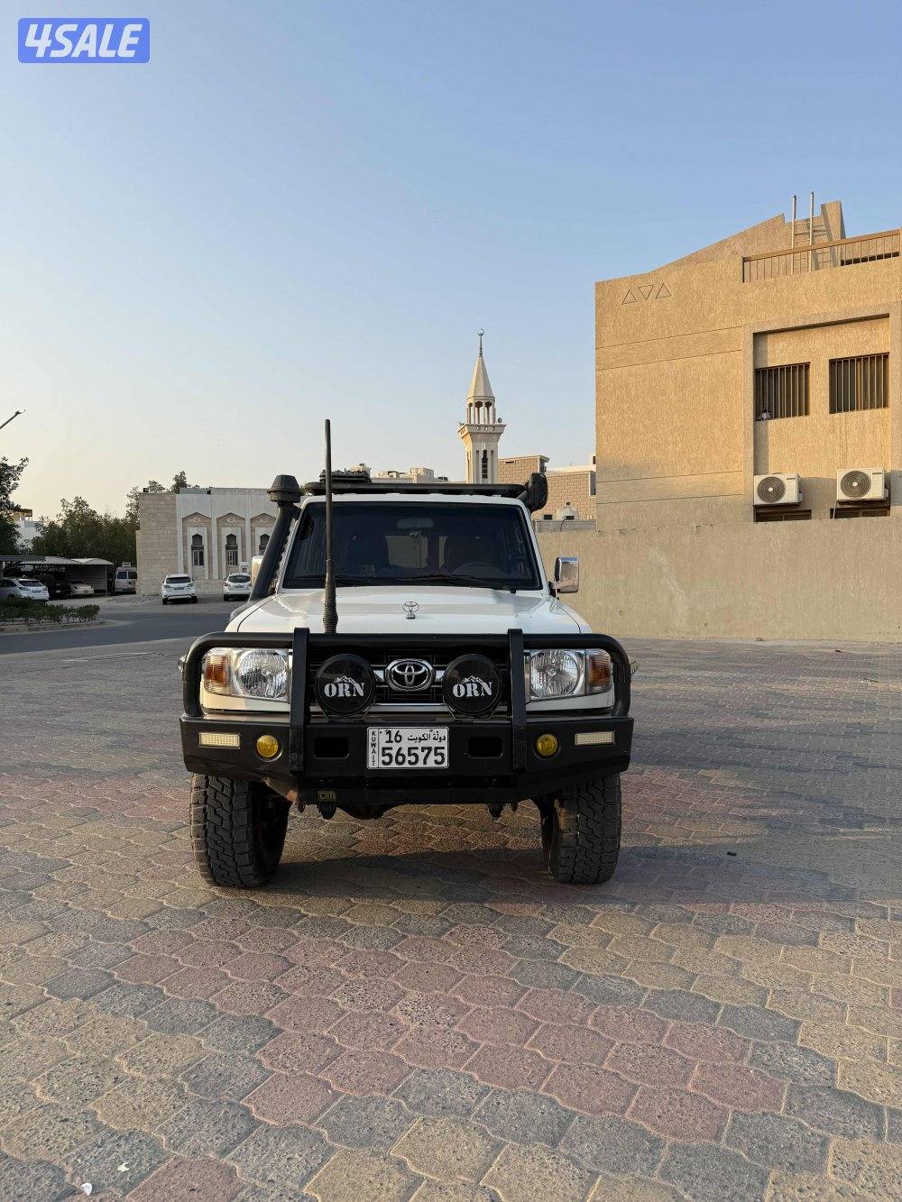 للبيع تيوتا نص3