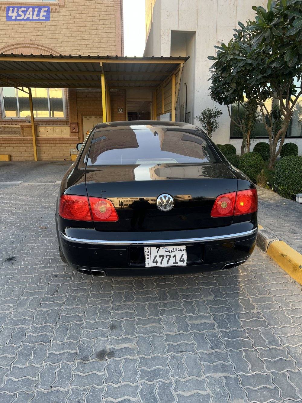 فولكسفاغن ڤيتون ٢٠٠٦ ماشي ١٠٤ الف ١٢ سلندر بحالة ممتازه ونظيفه ونادرة5