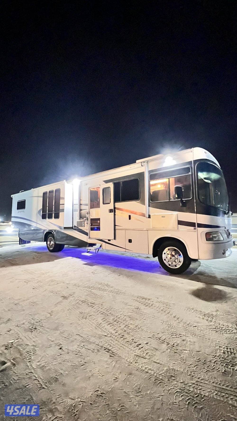 كرفان أمريكي0