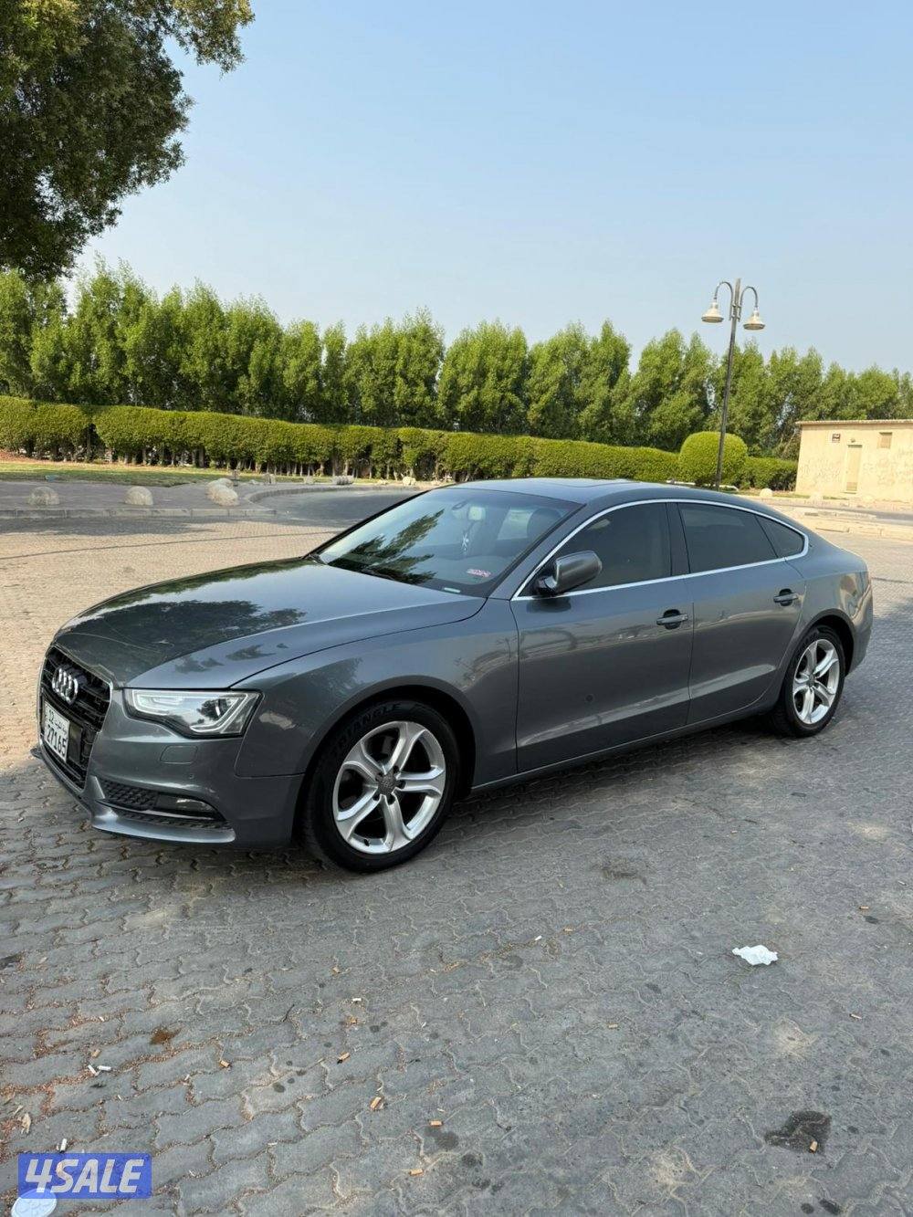 اودي A5 سيارة نظيفة جداً موديل 2015 عداد 160.0000