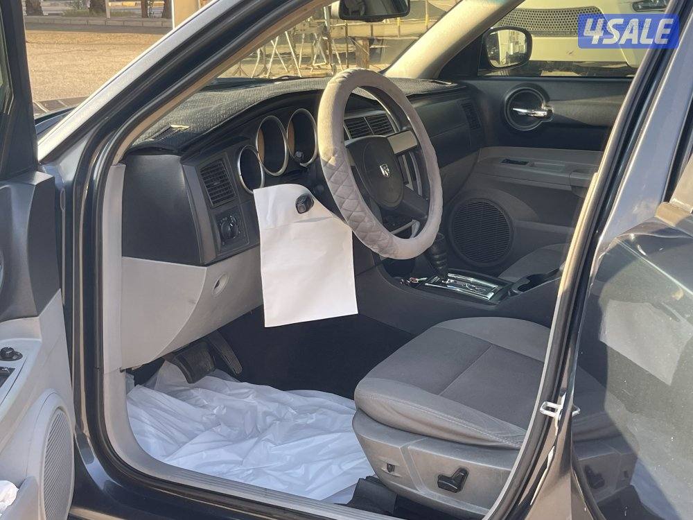 للبيع دوج جارجر - موديل 2007 - 6 سلندر - وارده الوكالة الملا4