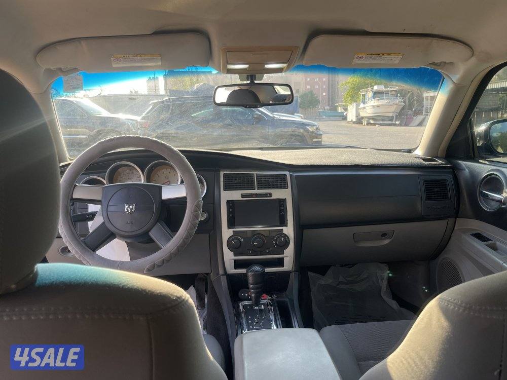 للبيع دوج جارجر - موديل 2007 - 6 سلندر - وارده الوكالة الملا10