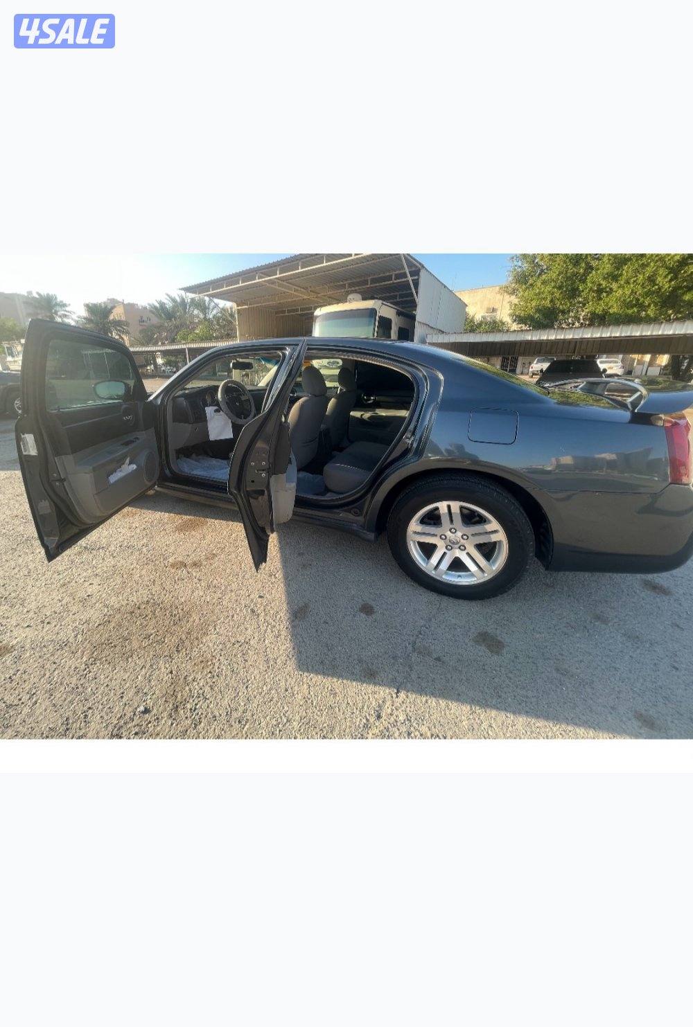 للبيع دوج جارجر - موديل 2007 - 6 سلندر - وارده الوكالة الملا12