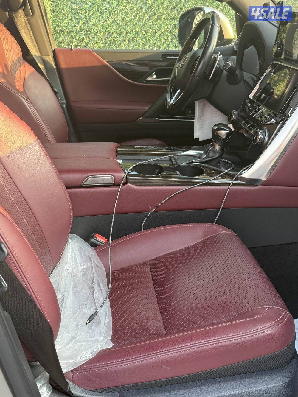 لكزس lx 600 الدرجة الثانية وكالة الكويت تحت الكفالة3