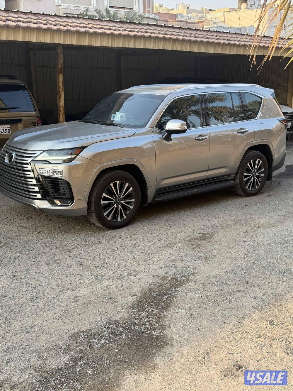 لكزس lx 600 الدرجة الثانية وكالة الكويت تحت الكفالة1