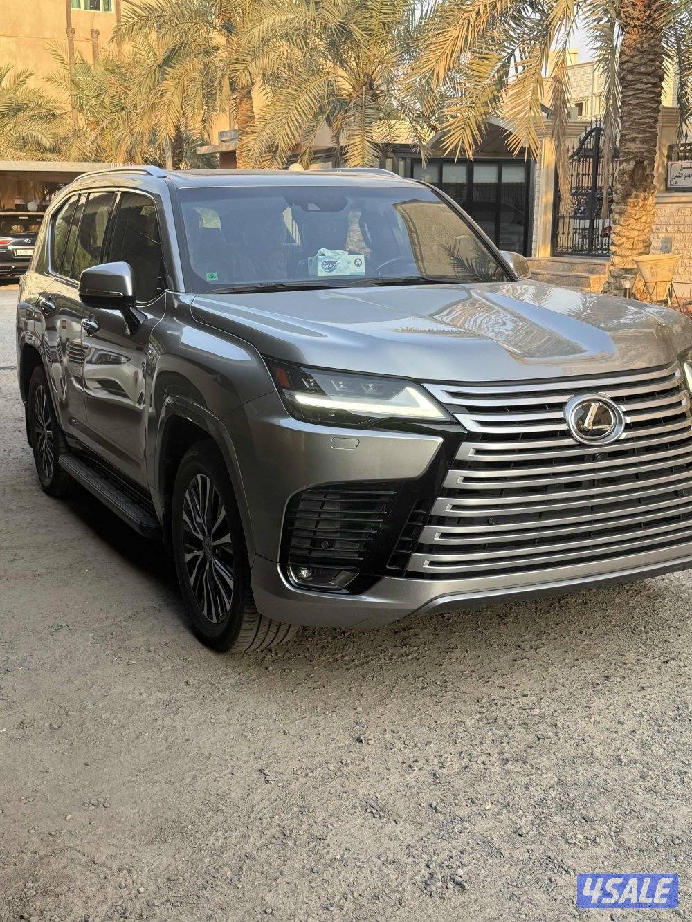 لكزس lx 600 الدرجة الثانية وكالة الكويت تحت الكفالة0