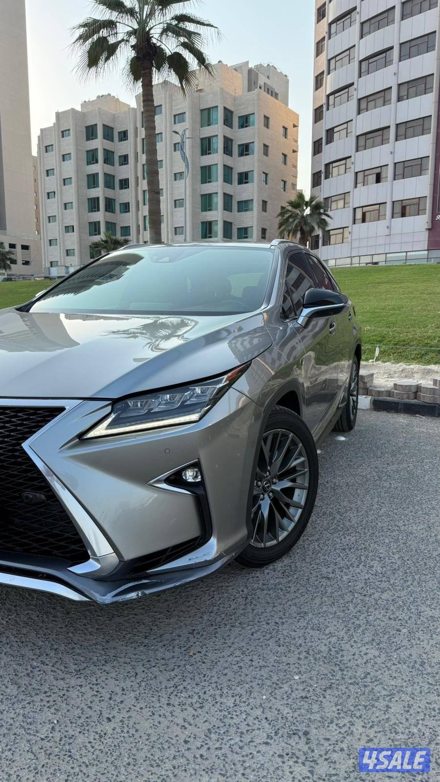 لكزس RX350 موديل 2019 // داخليه باللون الاحمر5