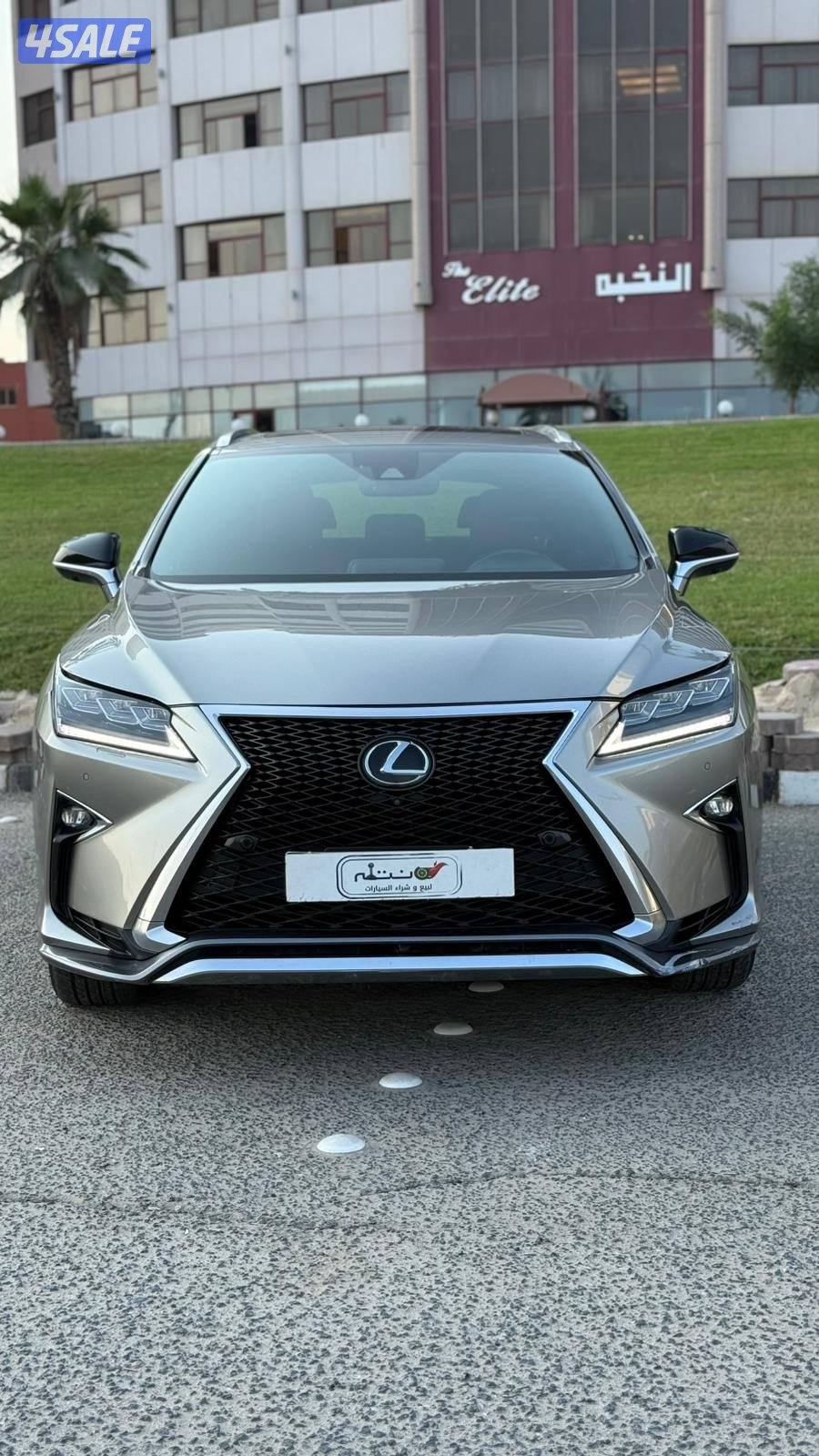 لكزس RX350 موديل 2019 // داخليه باللون الاحمر6