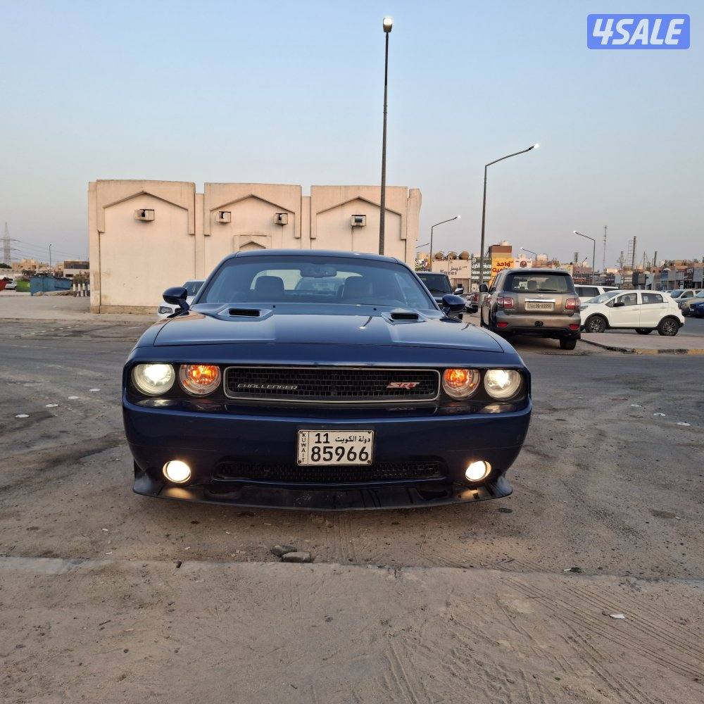 للبيع دودج تشالنجر srt8 موديل ٢٠١٢ بحالة جيدة، شرط الفحص6
