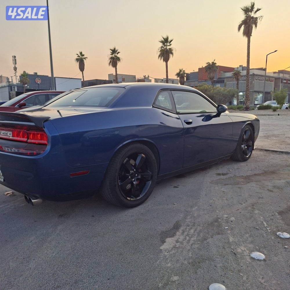 للبيع دودج تشالنجر srt8 موديل ٢٠١٢ بحالة جيدة، شرط الفحص10