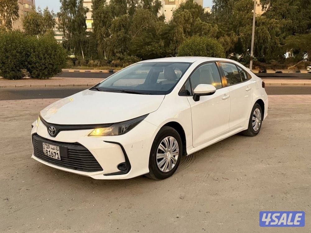 للبيع تويوتا كورولا XLi موديل 2021 - ماكينه 1.6 CC0