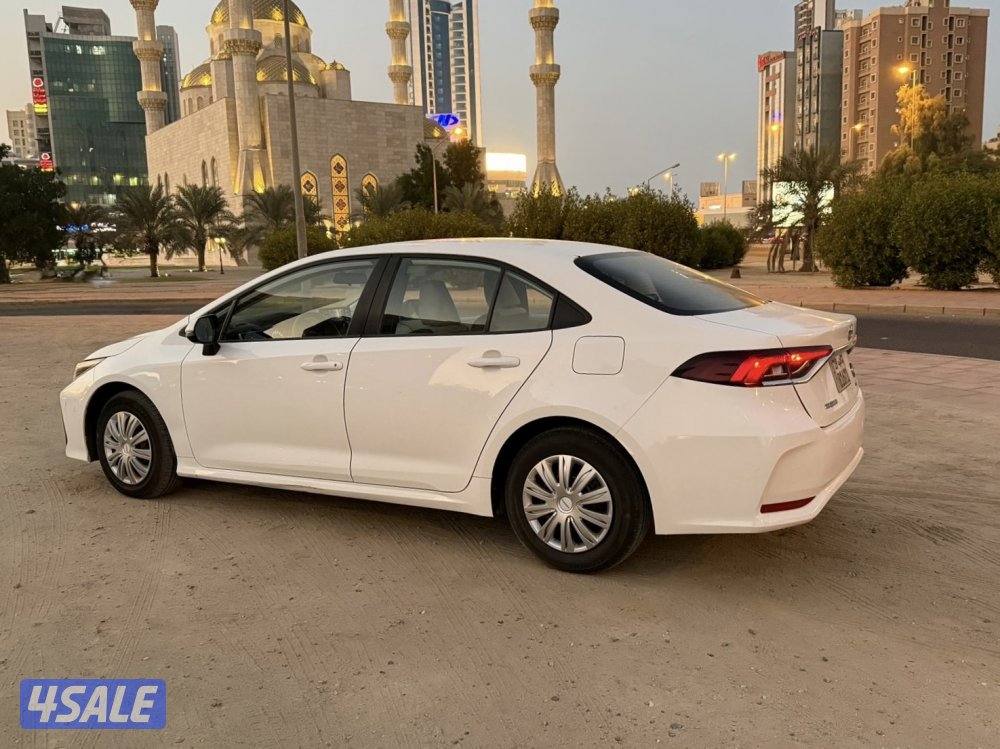 للبيع تويوتا كورولا XLi موديل 2021 - ماكينه 1.6 CC2