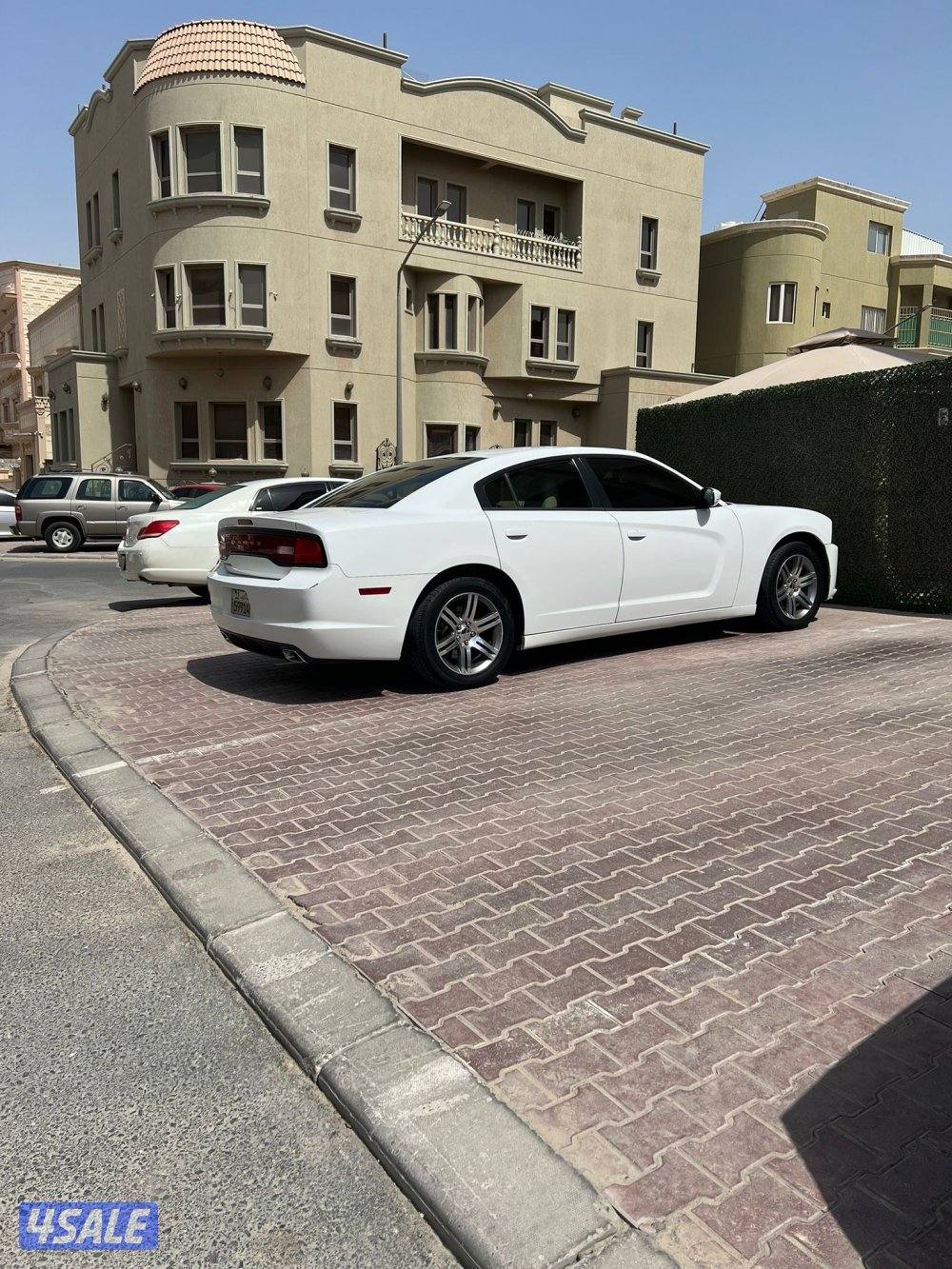 للبيع شارجر 20142