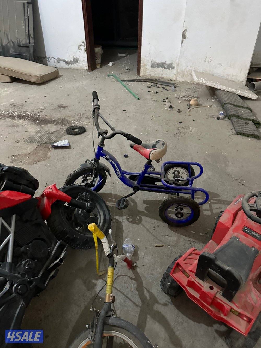 للبيع مجموعة قواري اطفال و سكوترات7