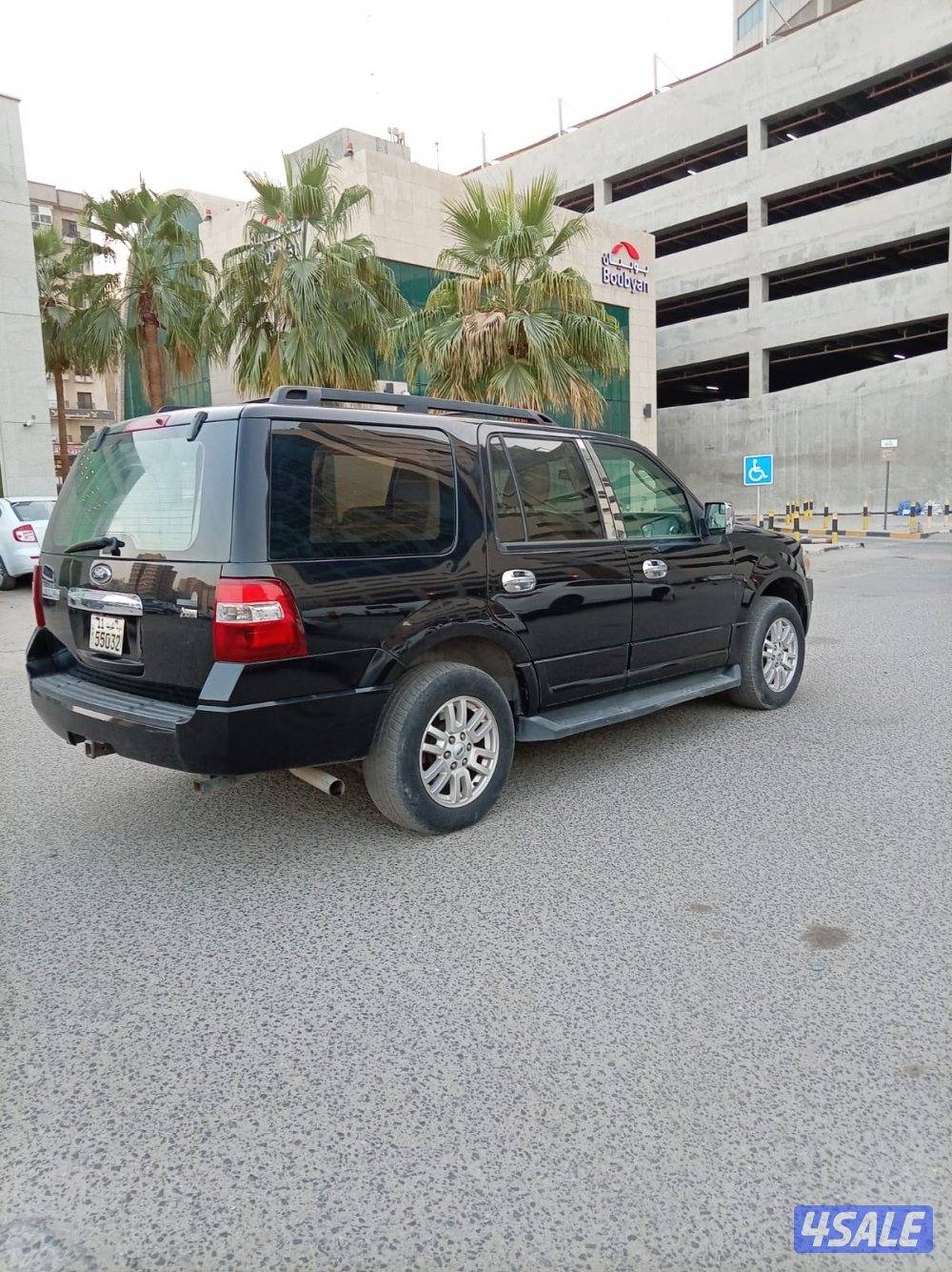 فورد إكسبديشن 2013 شرط الفحص بالكامل عداد 240 ألف2