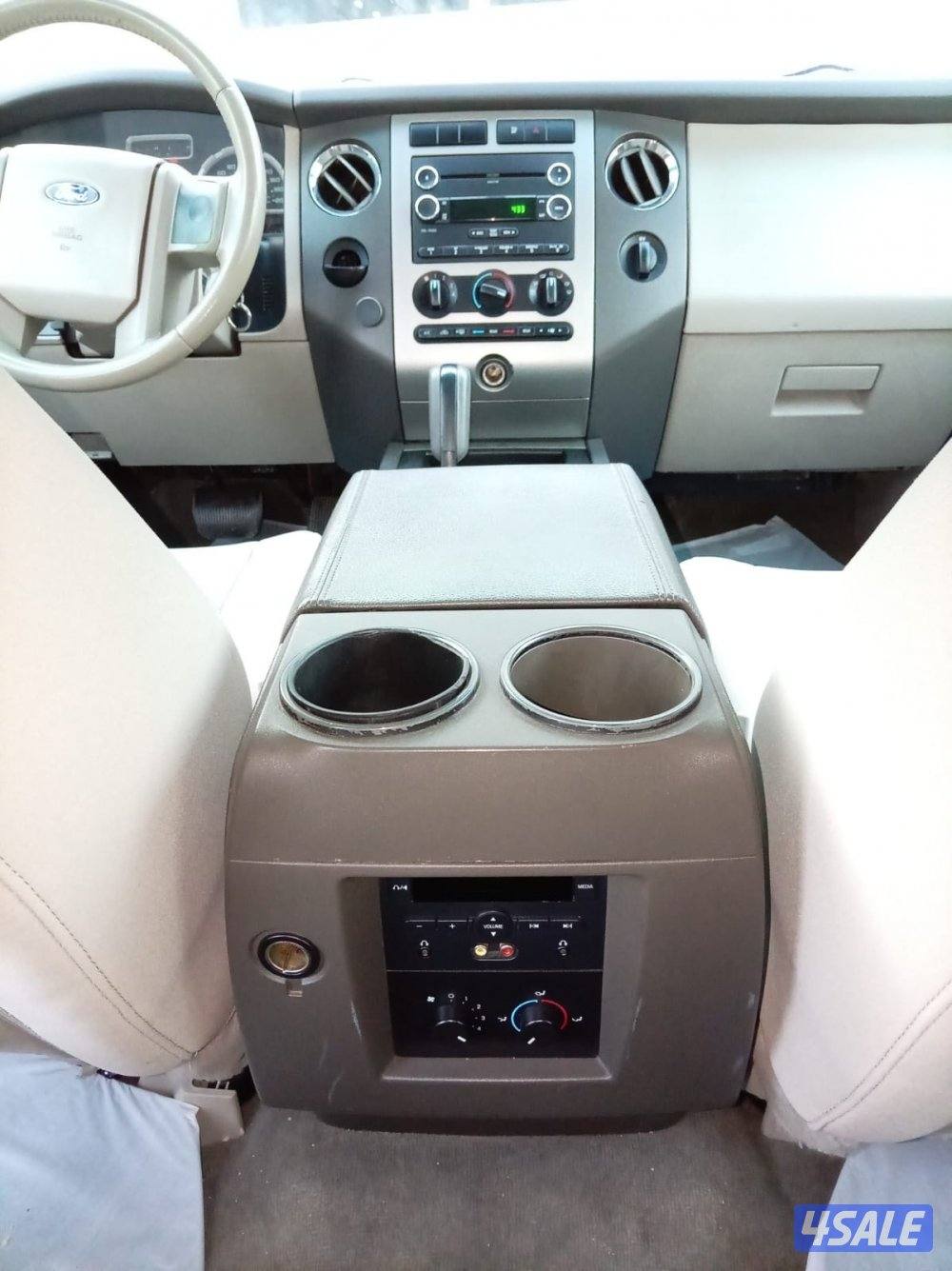 فورد إكسبديشن 2013 شرط الفحص بالكامل عداد 240 ألف3