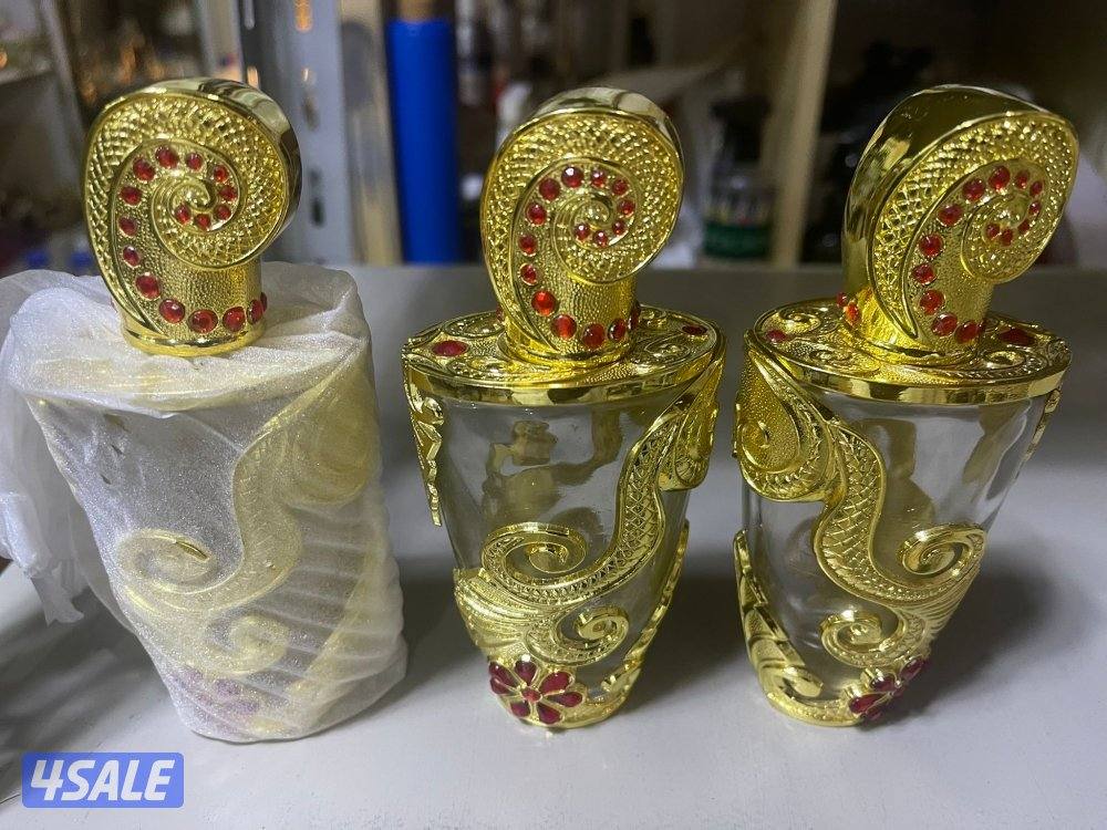 للبيع قرش بدرزن وجملة قرش دهن عود صناديق بخاخات كابات5