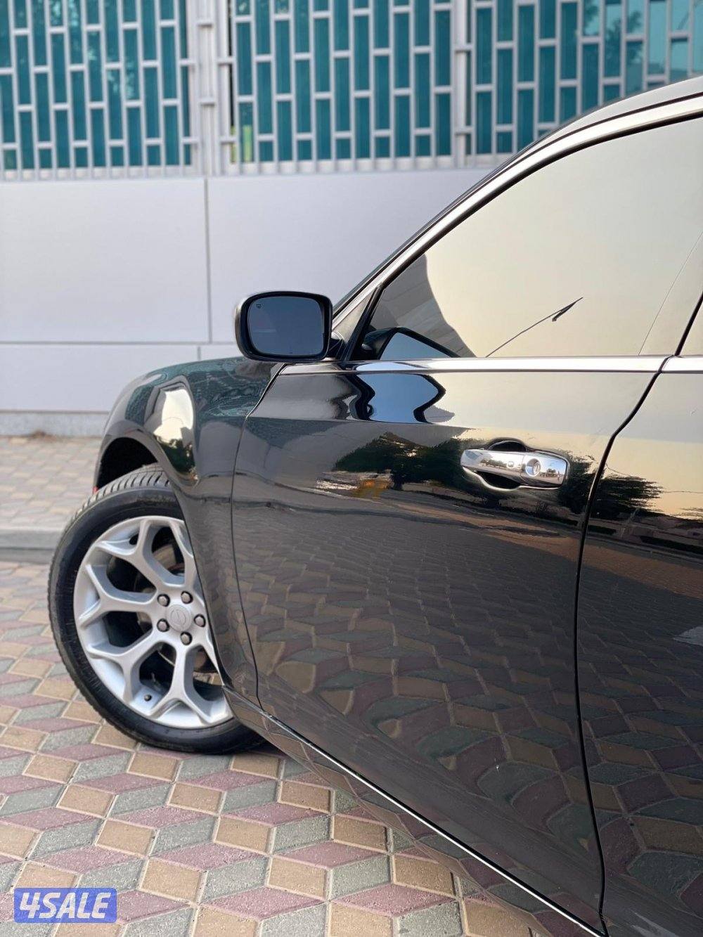 كرايزلر C300 كامل المواصفات 20188