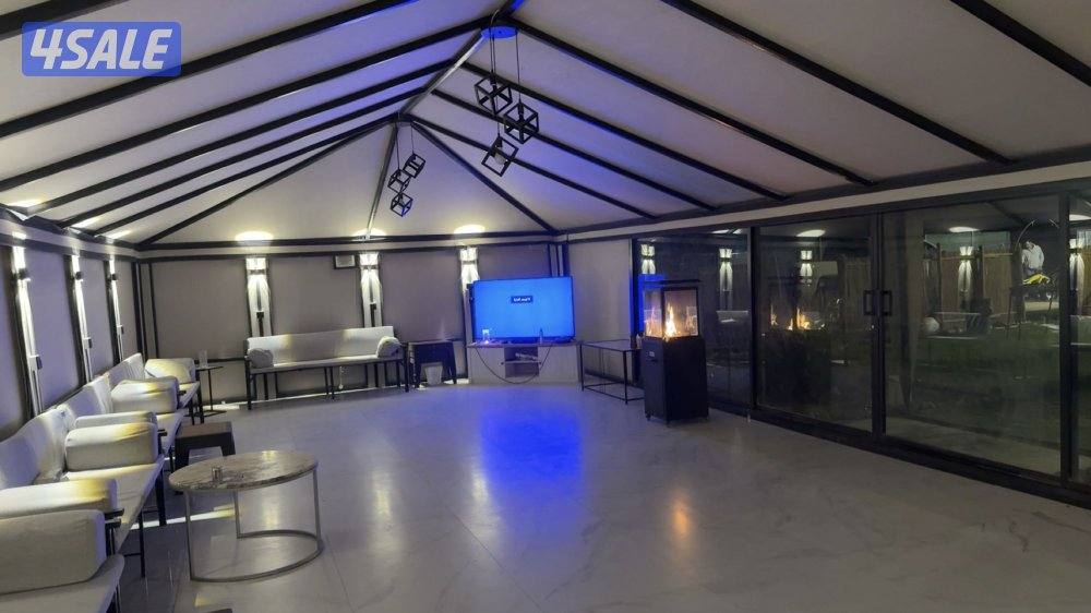 للبيع خيمة vip مقاس ٦ في ١٣  استعمال خفيف اقل من سنه7