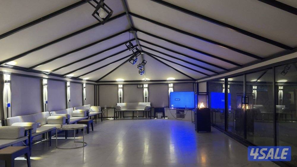 للبيع خيمة vip مقاس ٦ في ١٣  استعمال خفيف اقل من سنه9