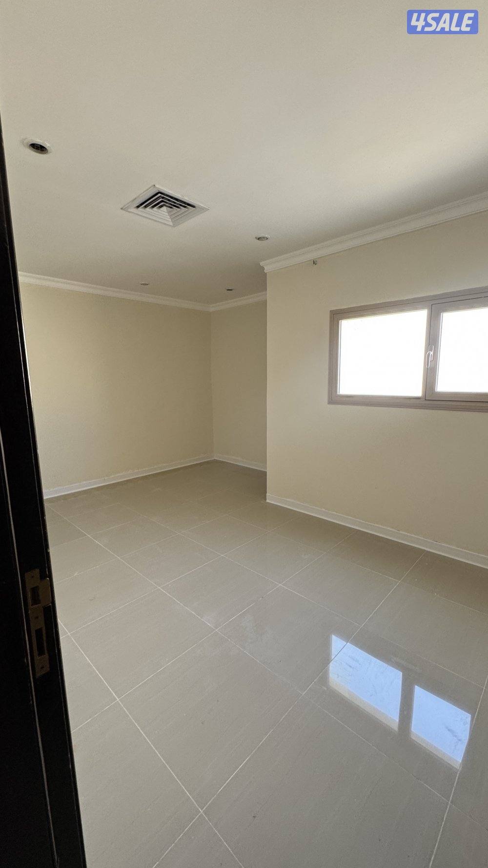 للاجار شقه في حطين ثلاث غرف نوم وحده فيهم ماستر1