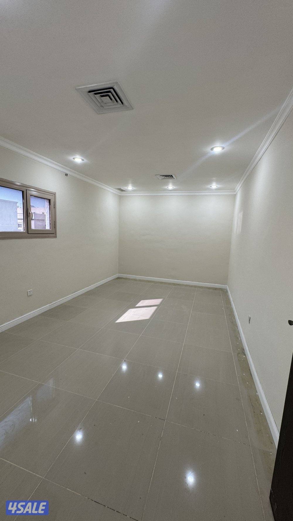 للاجار شقه في حطين ثلاث غرف نوم وحده فيهم ماستر3