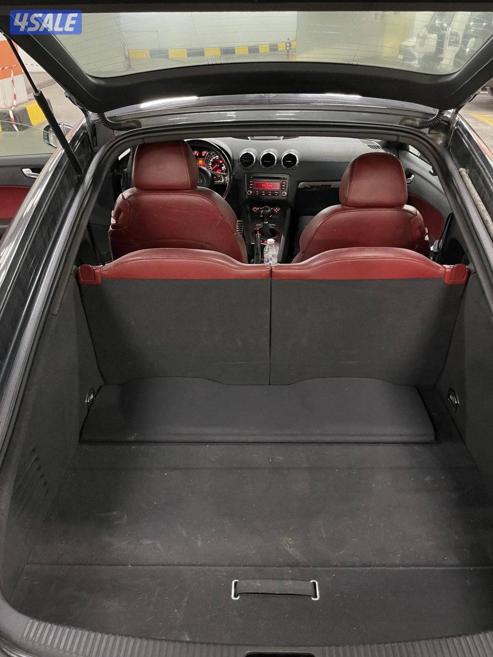 للبيع بحاله ممتازه داخليه احمر15