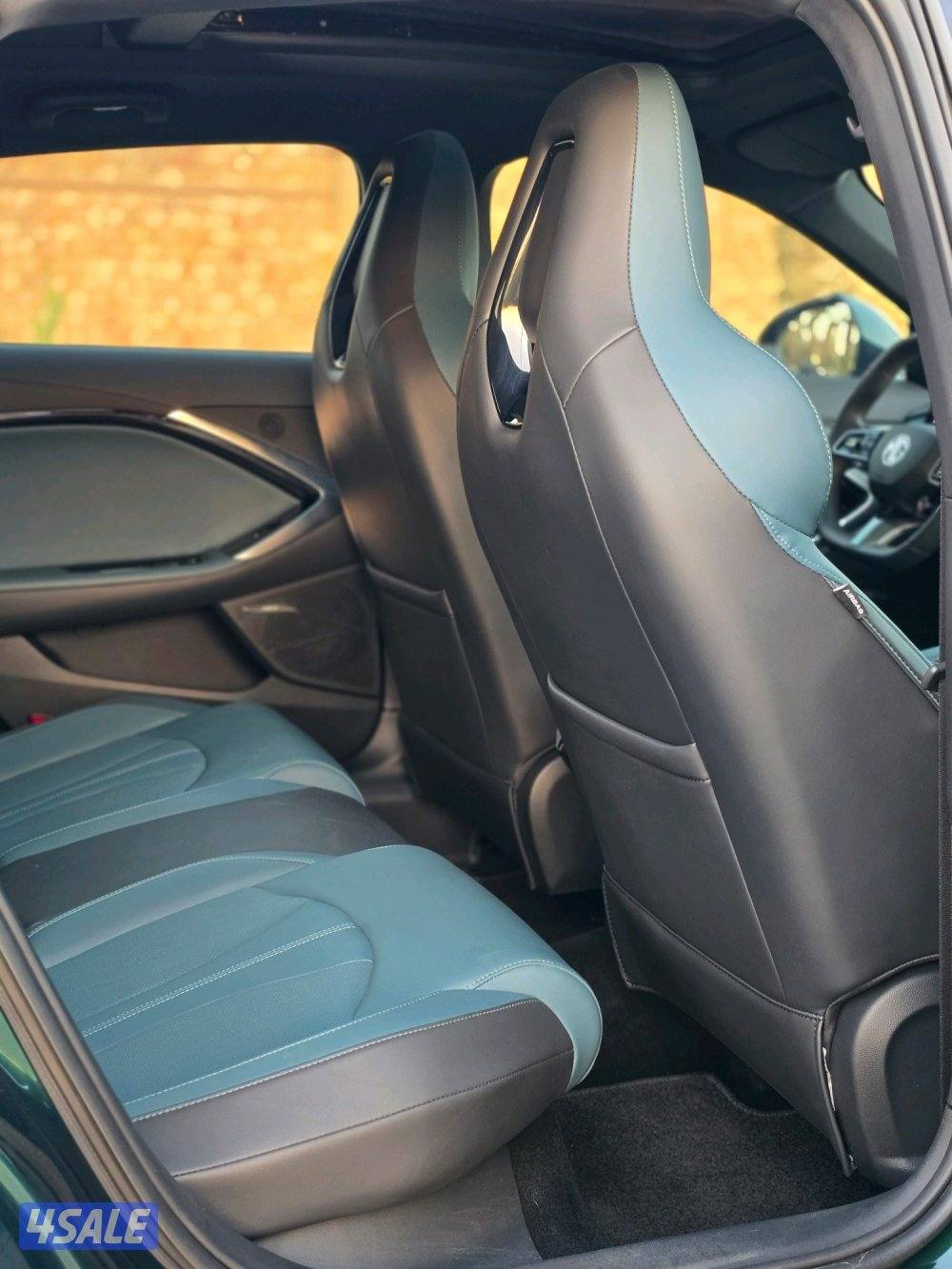 إم جي 7 موديل 2025 عداد 14 ألف فقط بحالة الوكالة10