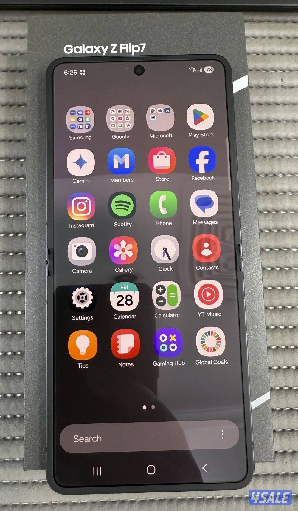 Samsung Galaxy Z Flip7 5G 256 Jet Black Used!6