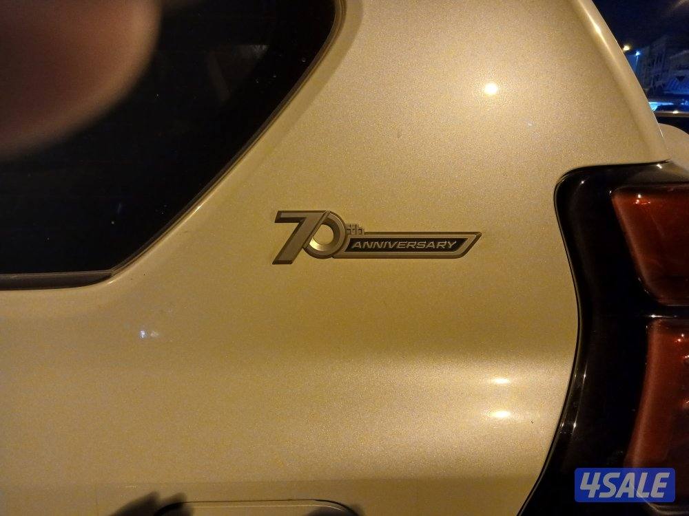 للبيع برادو TXL فل ابشن إصدار خاص فئه ٧٠ عام موديل 20220