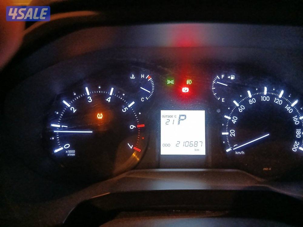 للبيع برادو TXL فل ابشن إصدار خاص فئه ٧٠ عام موديل 20223