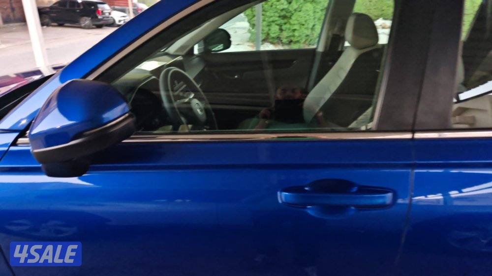 هوندا crv 2024 فئة وسط ماشية ٤٣٠٠ كم لون ا ازرق2