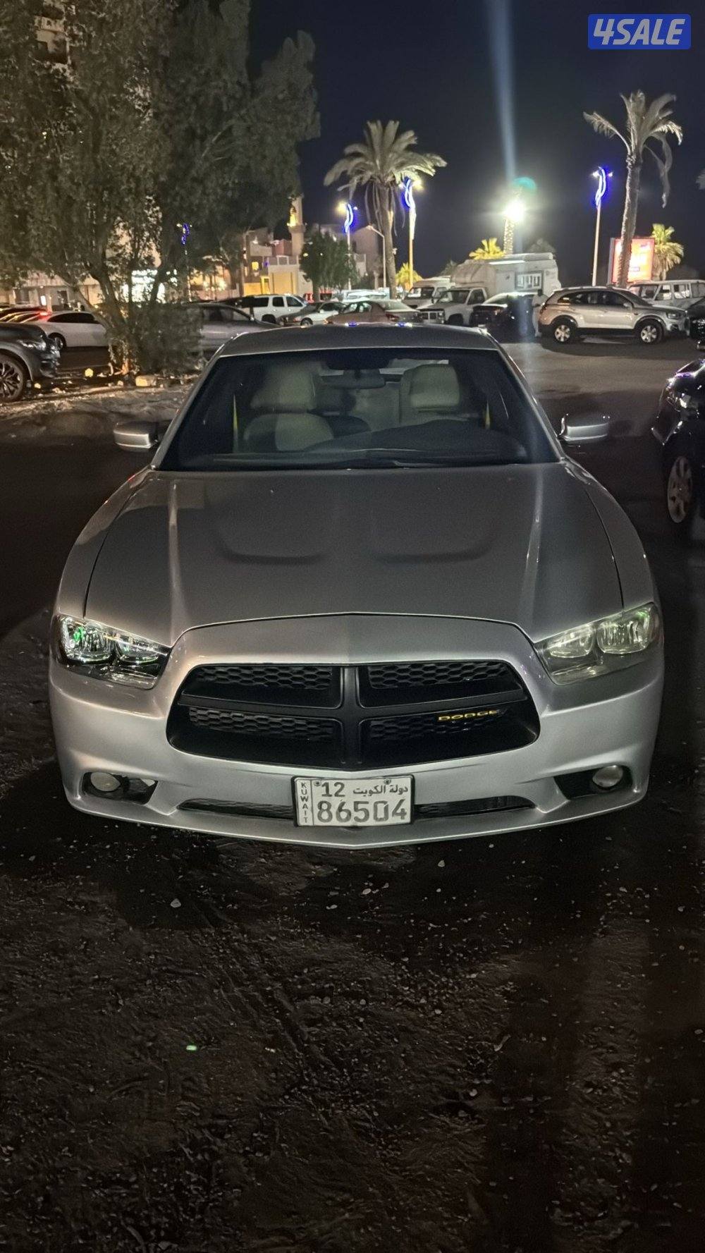 دووج شارجر للبيع1